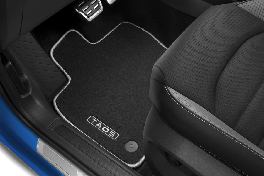 Foot Mats 2GJ-061-370-WGK