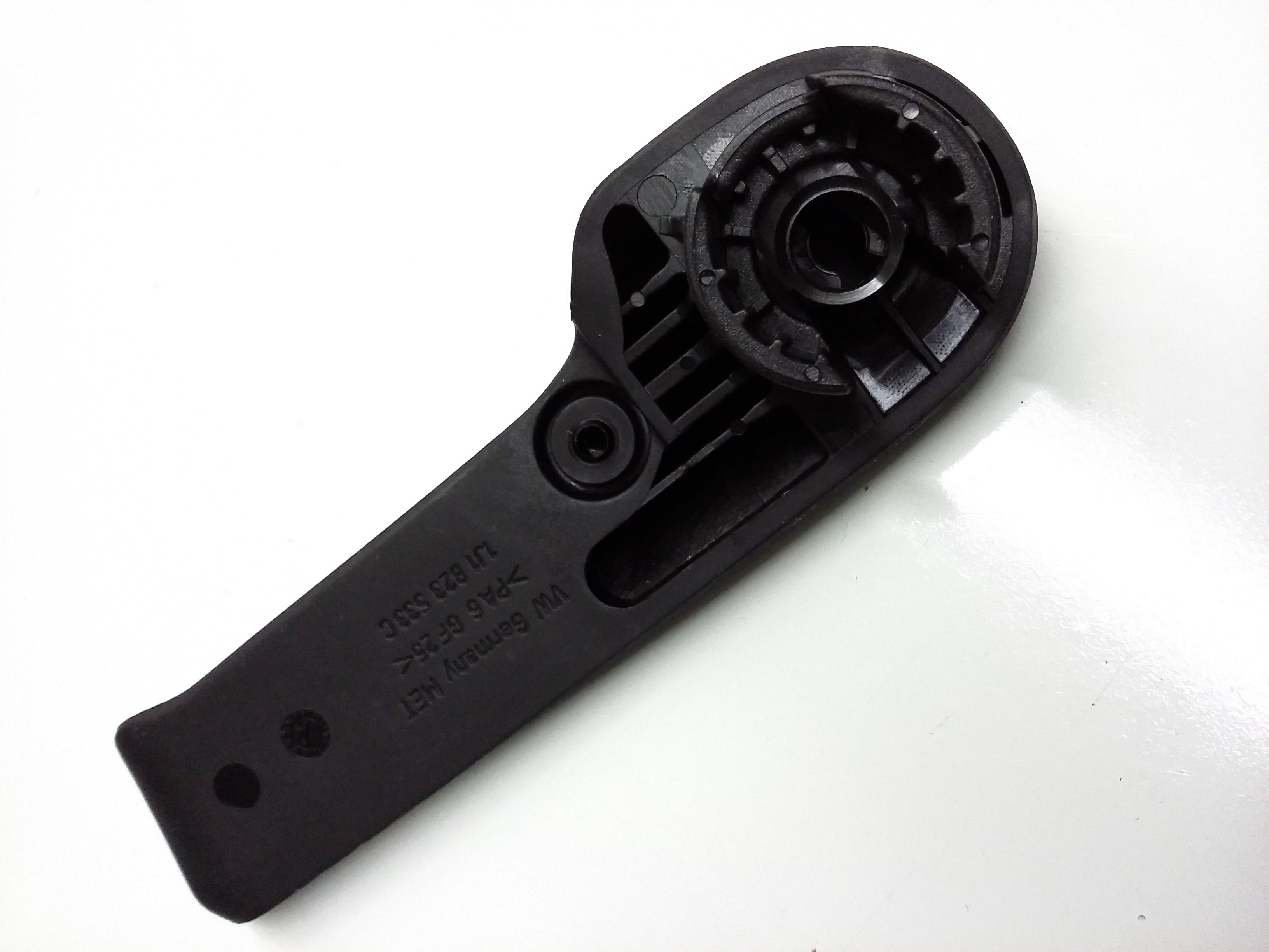 Handle 7E1-823-533-9B9 - View 10