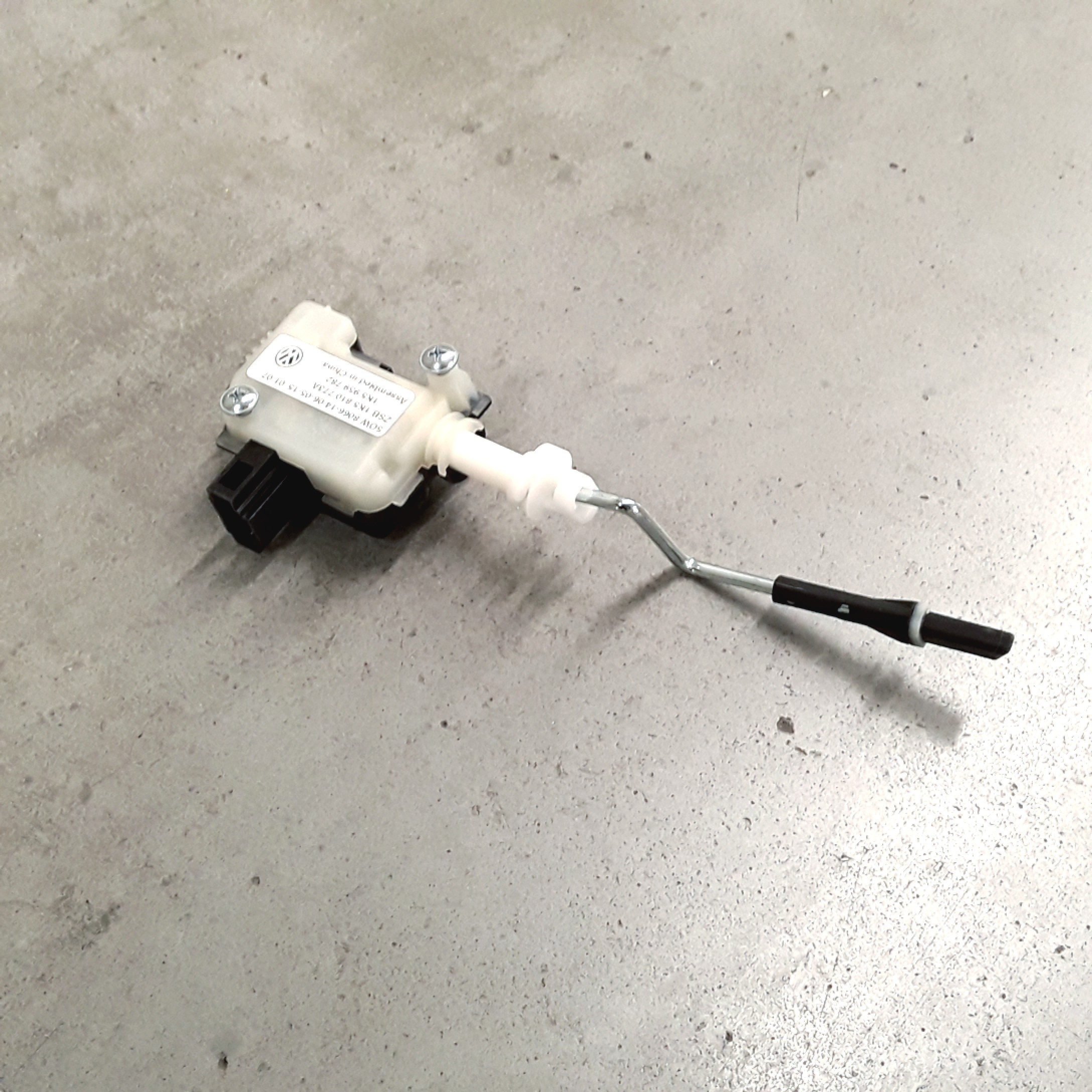 Fuel Door Latch 1K5-810-773-A