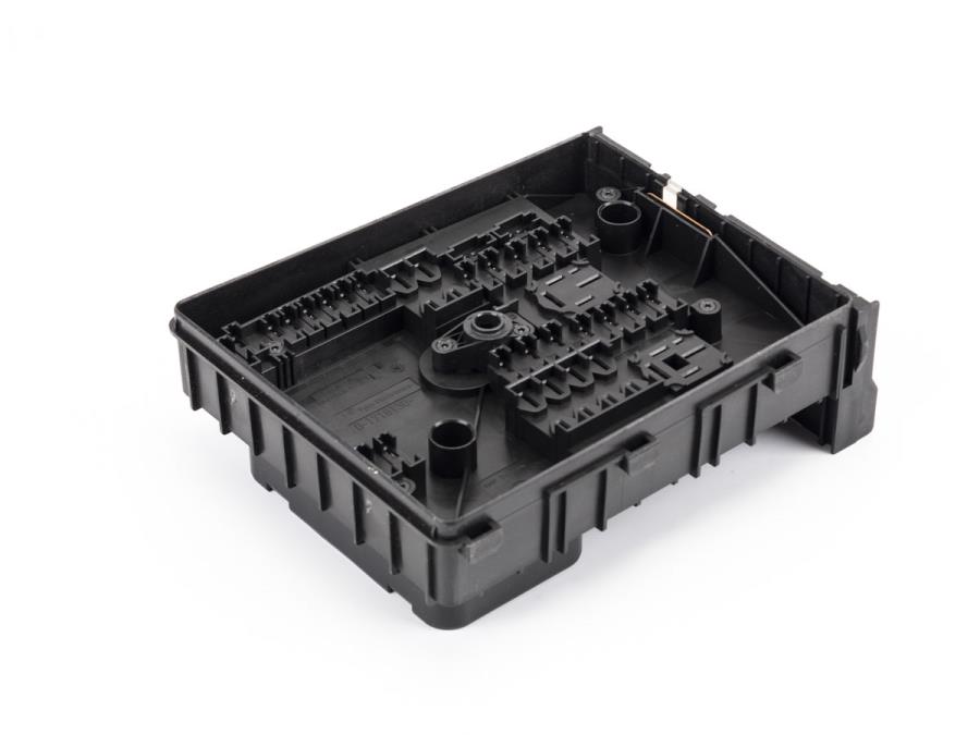 Fuse & Relay Box 1K0-937-125-D