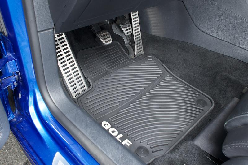 Monster Mats Round Retention Clip 1K1-061-552-HA-041 - View 7