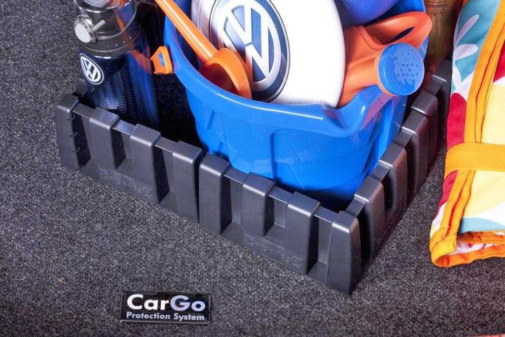 Heavy Duty Trunk Liner With Cargo Blocks 5C6-061-166-C-469 - View 4