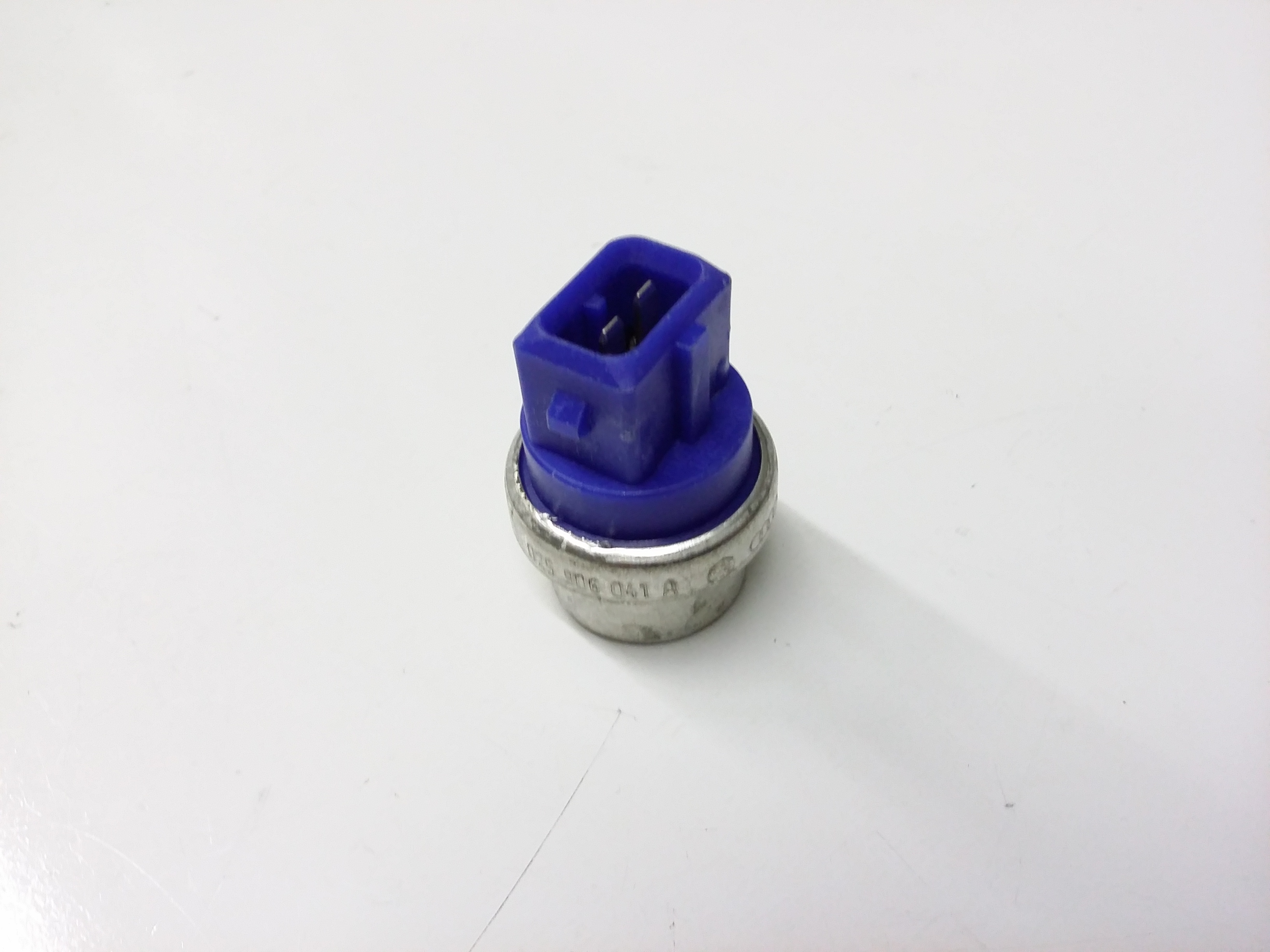 Engine Coolant Temperature Sensor 025-906-041-A - View 4