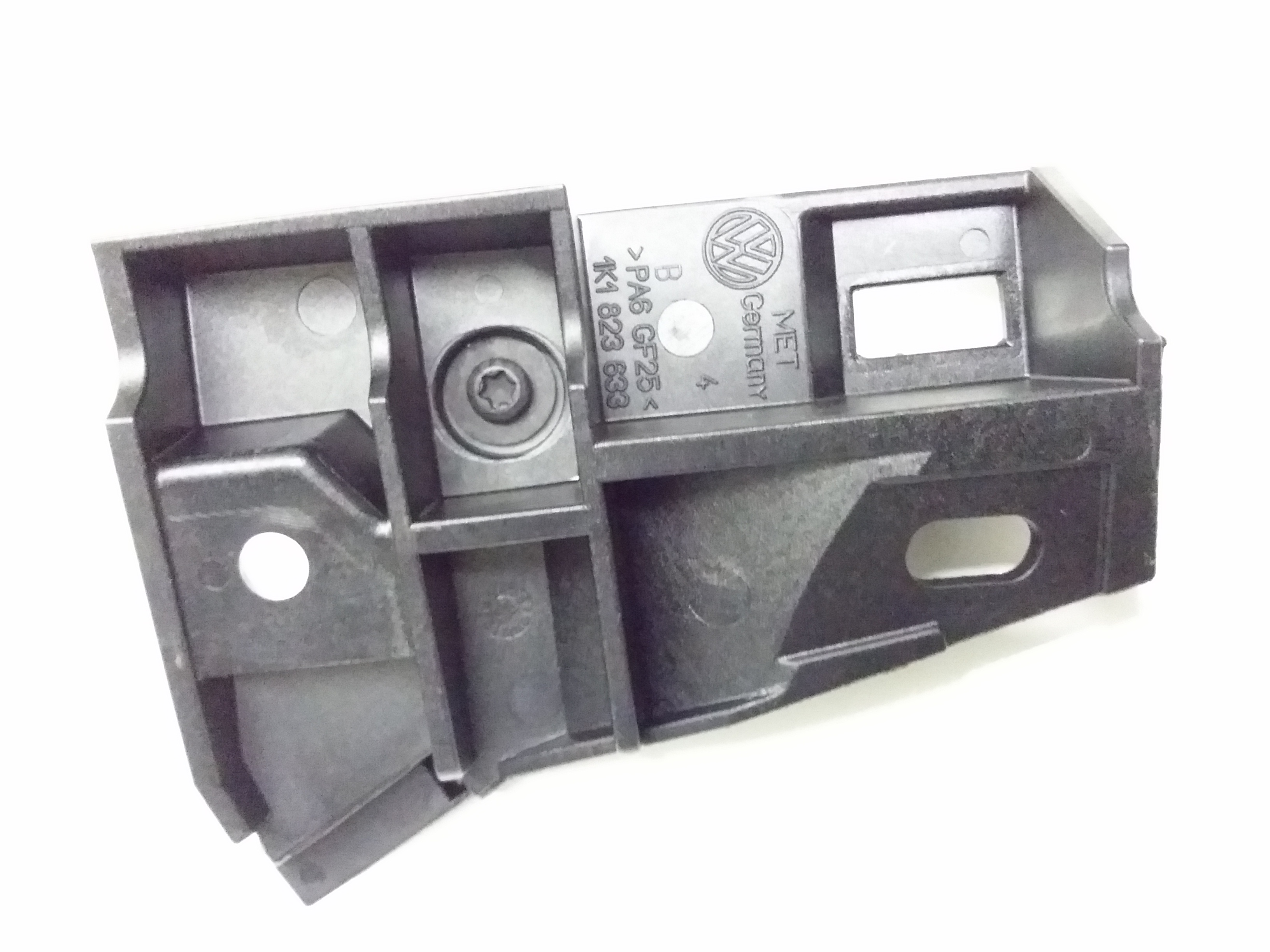 Bracket 1K1-823-633-B - View 10