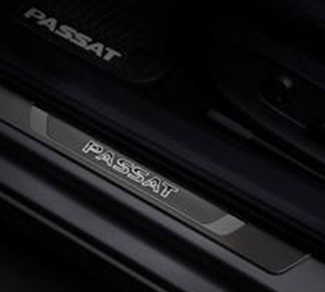 Illuminated Door Sill 561-071-300 - View 3