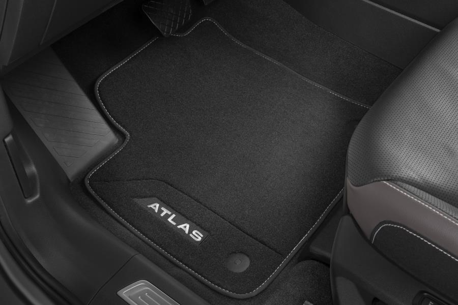 Foot Mats 3CN-061-370-F-WGK