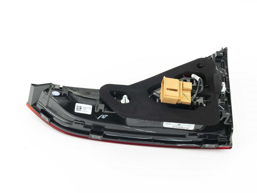 Tail Lamp Assembly 17A-945-094-A - View 4
