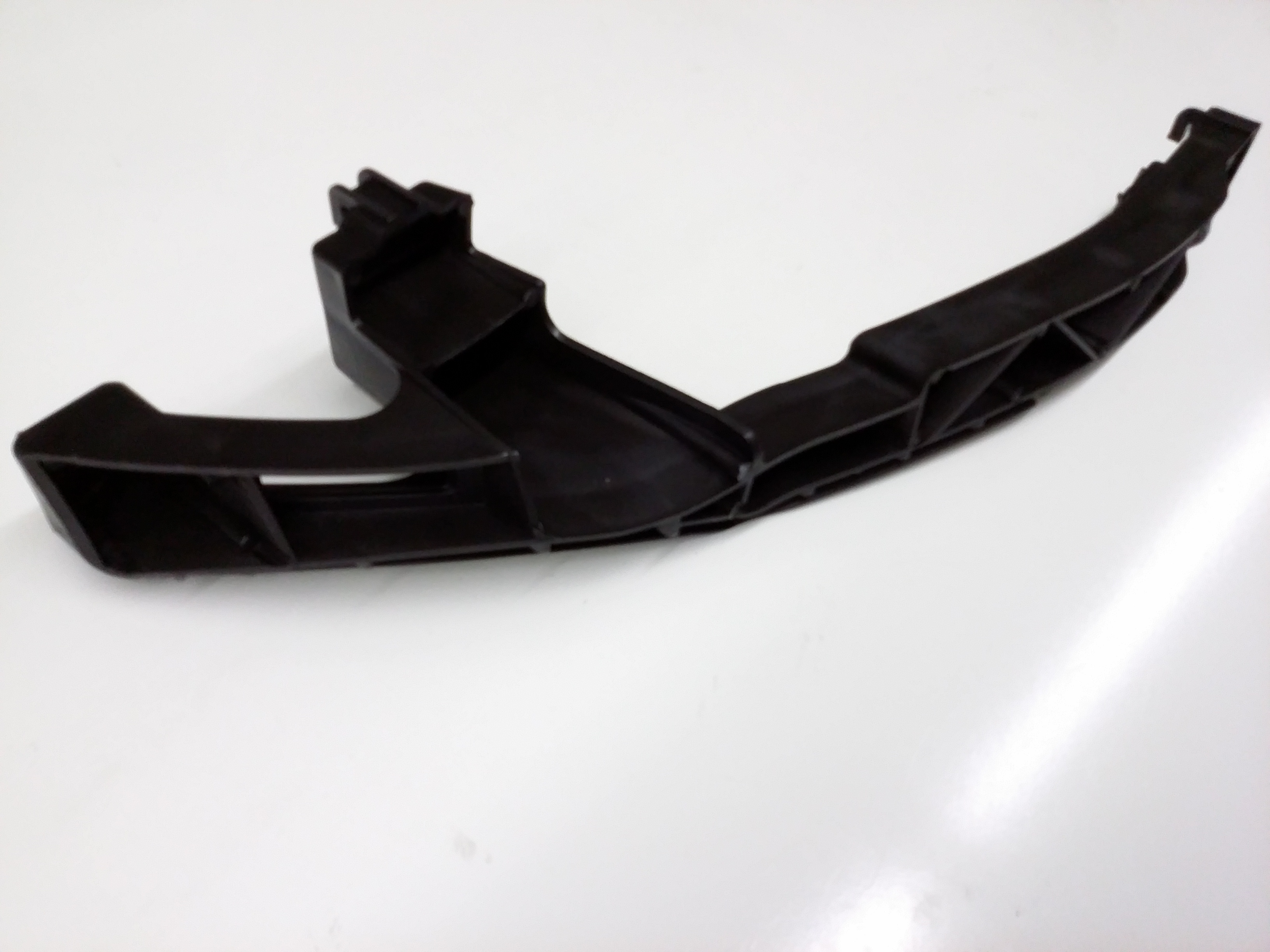 Upper Retainer 1K0-807-889-B