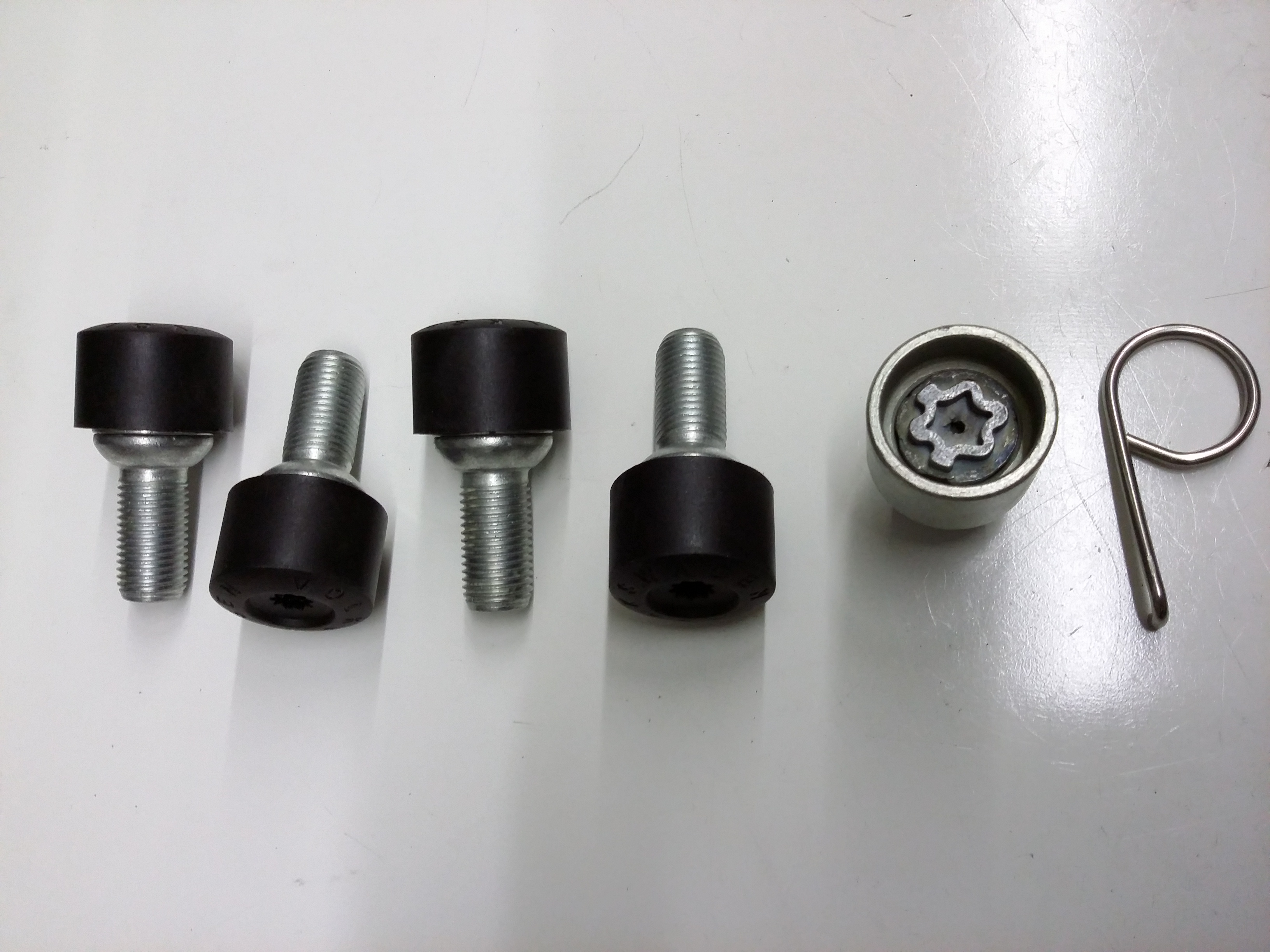 Lockable Wheel Bolt Set 1K0-698-137-A - View 17