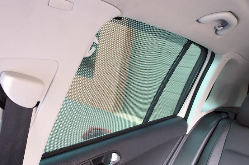 Sun Shade Pop In For Rear Side Windows 5N0-064-363 - View 5