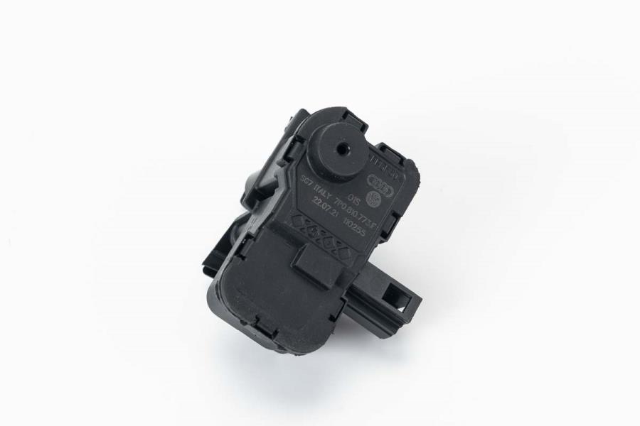 Release Solenoid 7P0-810-773-F - View 9