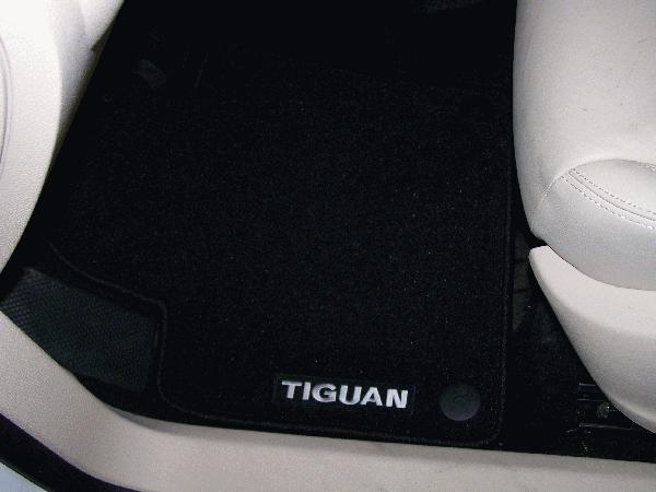 Mojomats Carpeted Mats 5N1-061-370-P-WGK