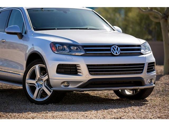 Under 7P0-071-608-96D - View 5