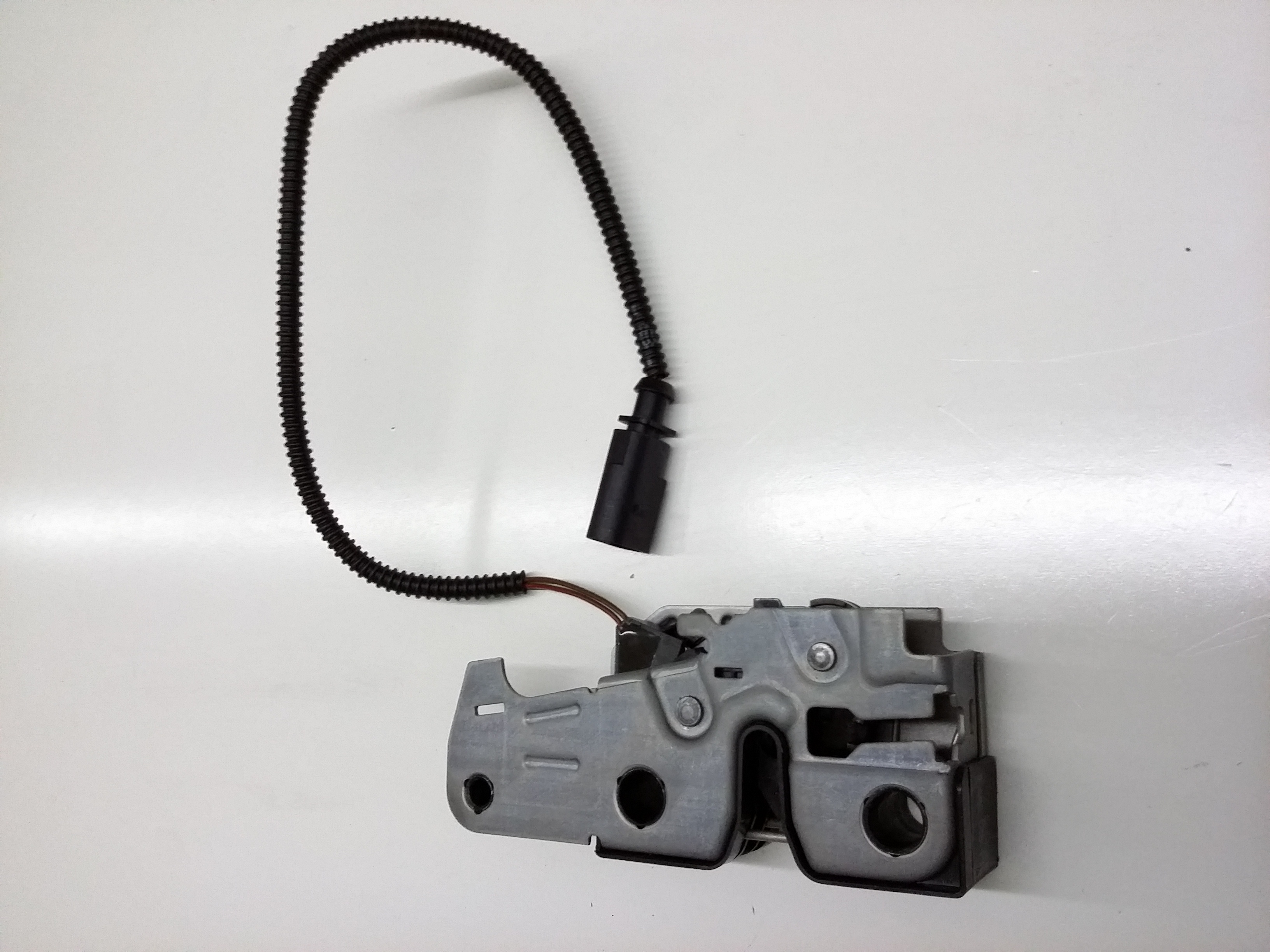 Lock & Switch 1K1-823-509-E - View 9