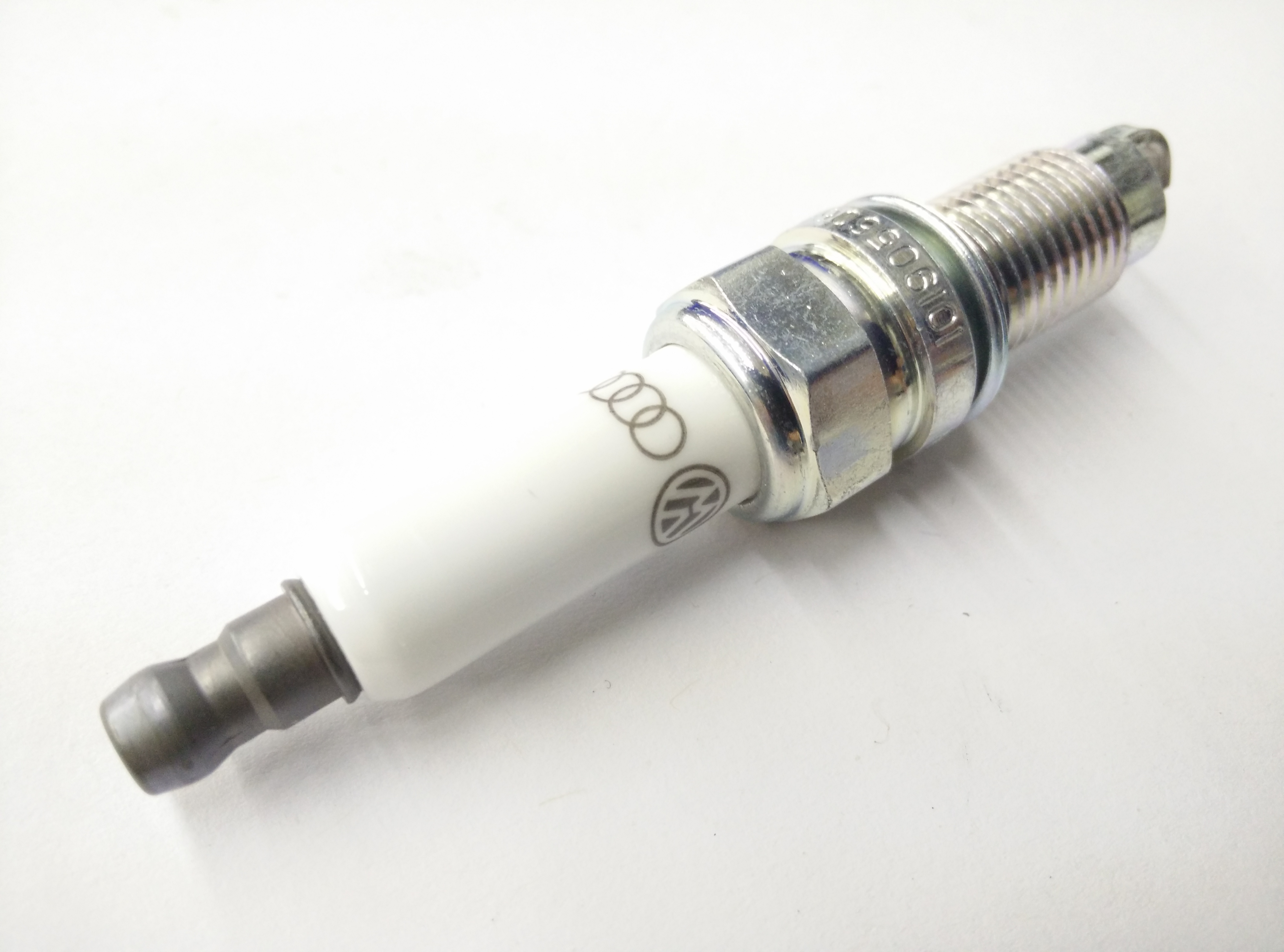 Spark Plug 101-905-606-A - View 6