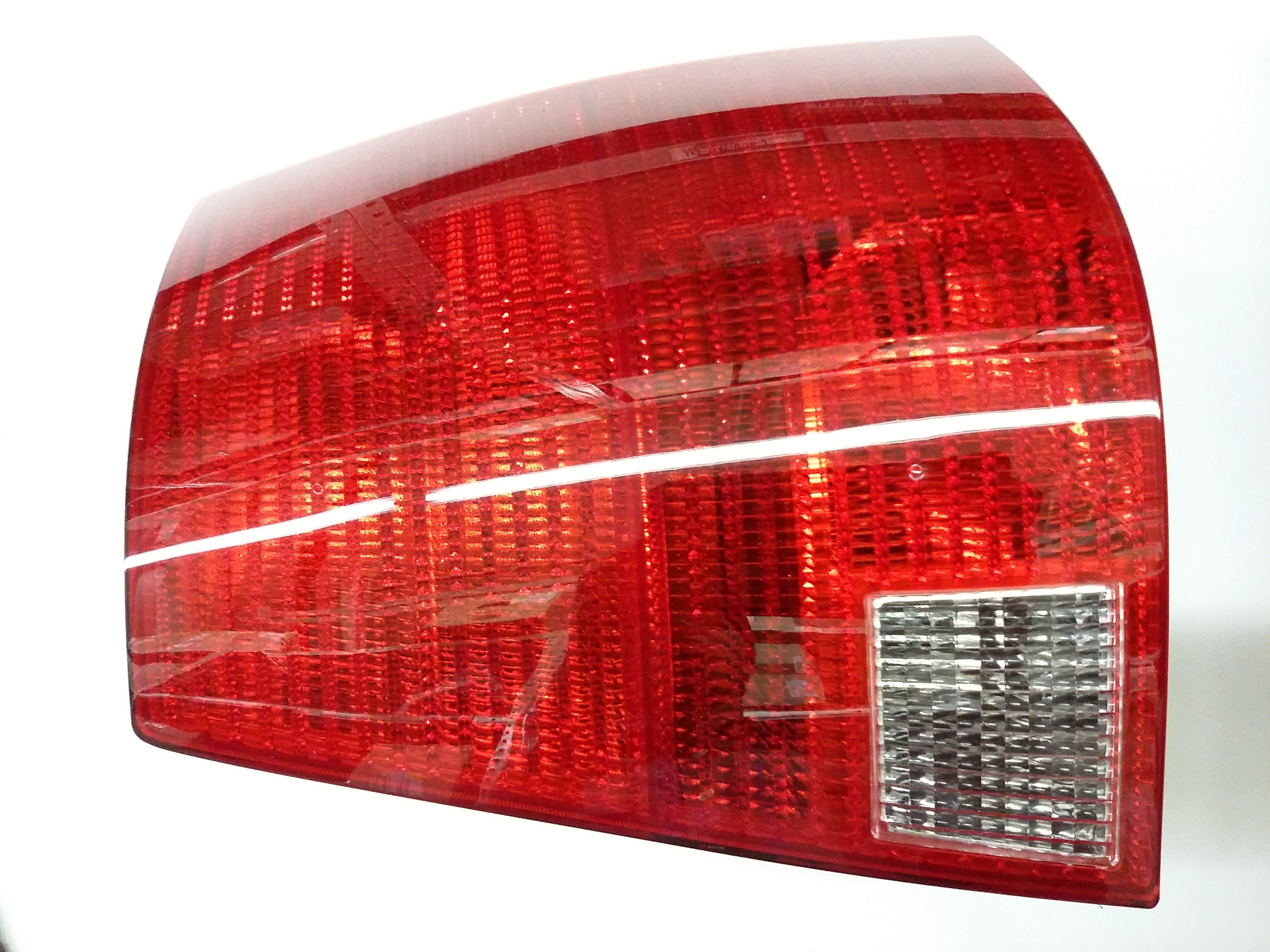 Tail Lamp Assembly 1J9-945-096-R - View 6