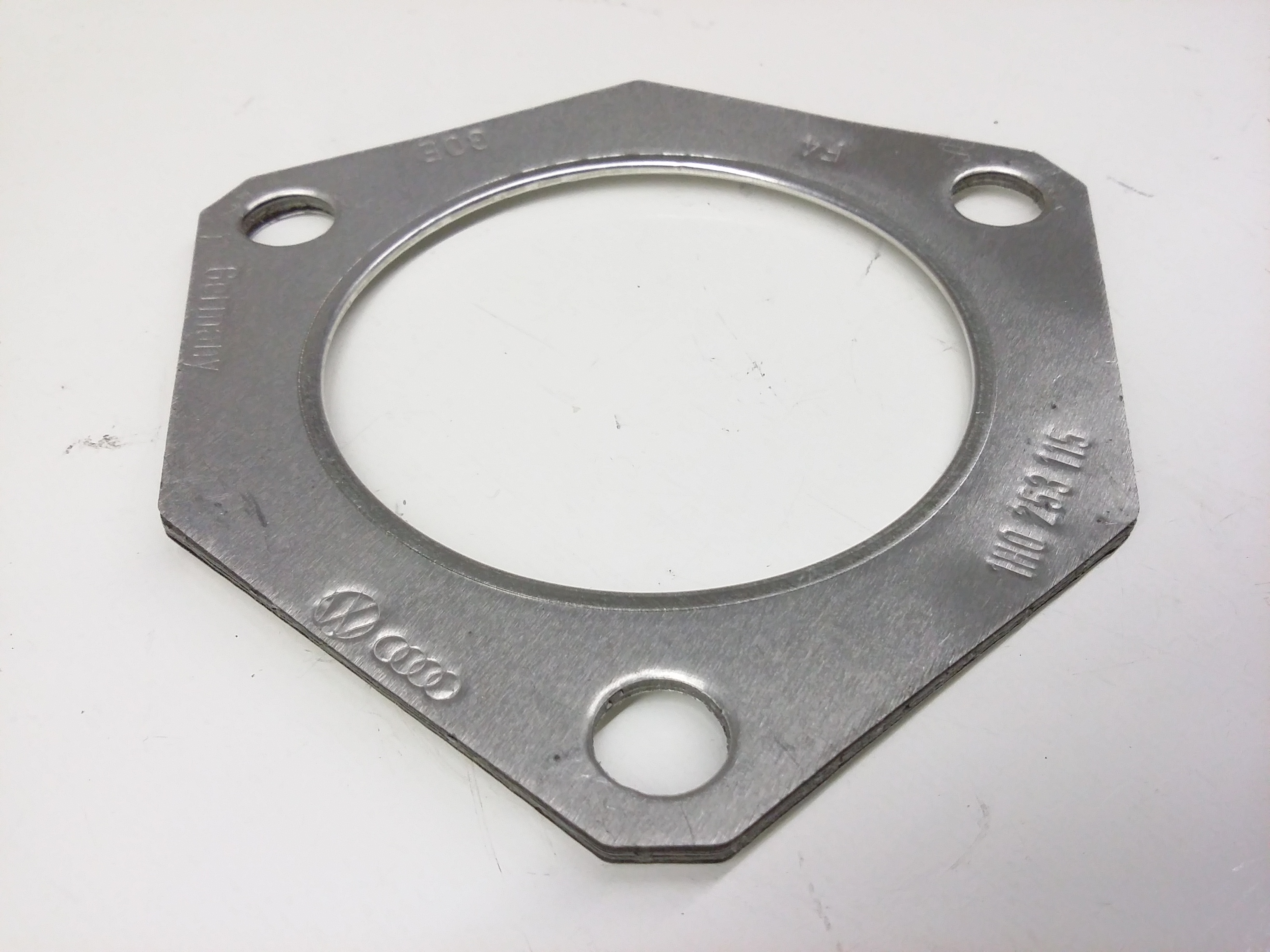Intermediate Pipe Gasket 1H0-253-115 - View 3