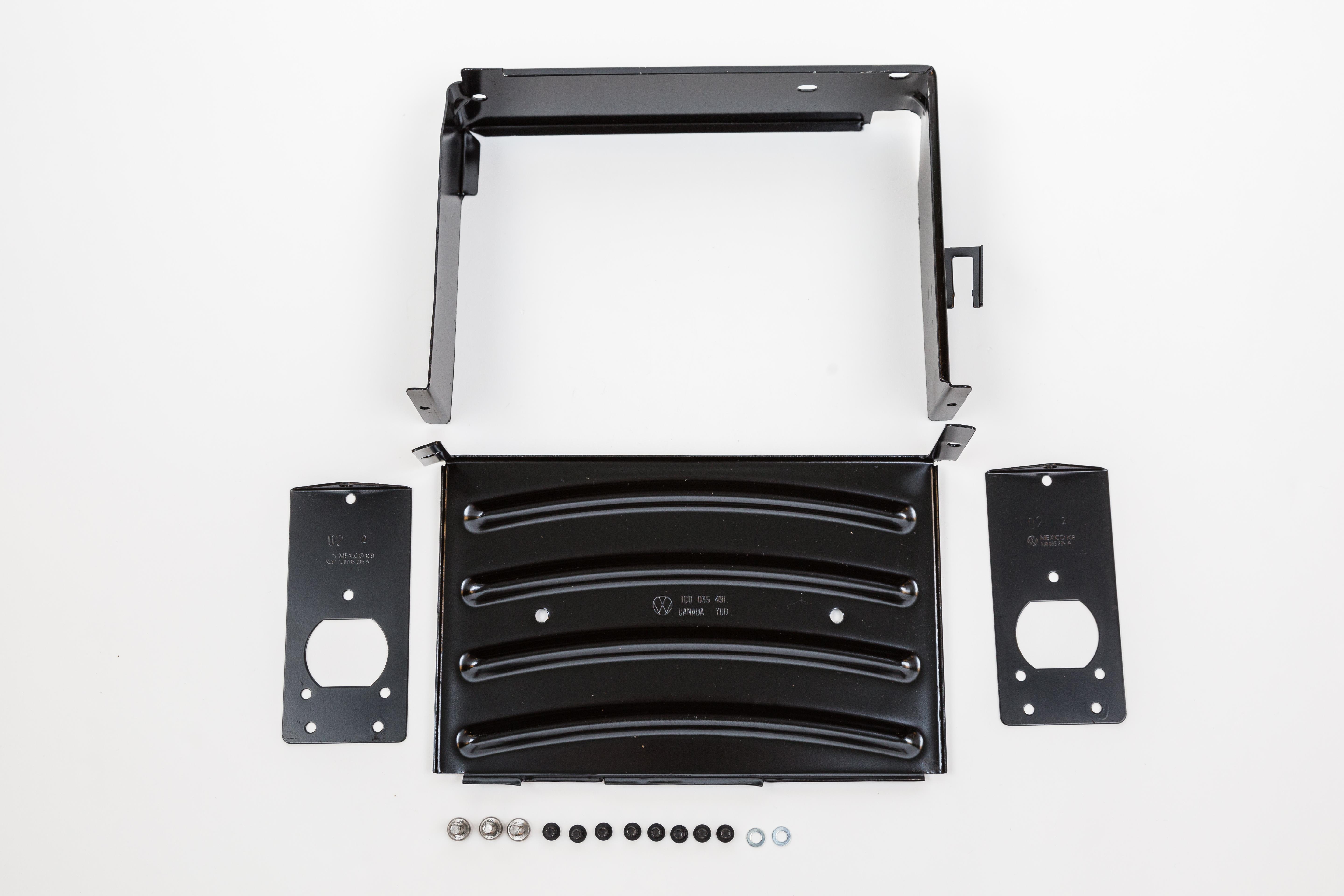 CD Changer Mounting Bracket For Trunk Mount 1C0-098-201