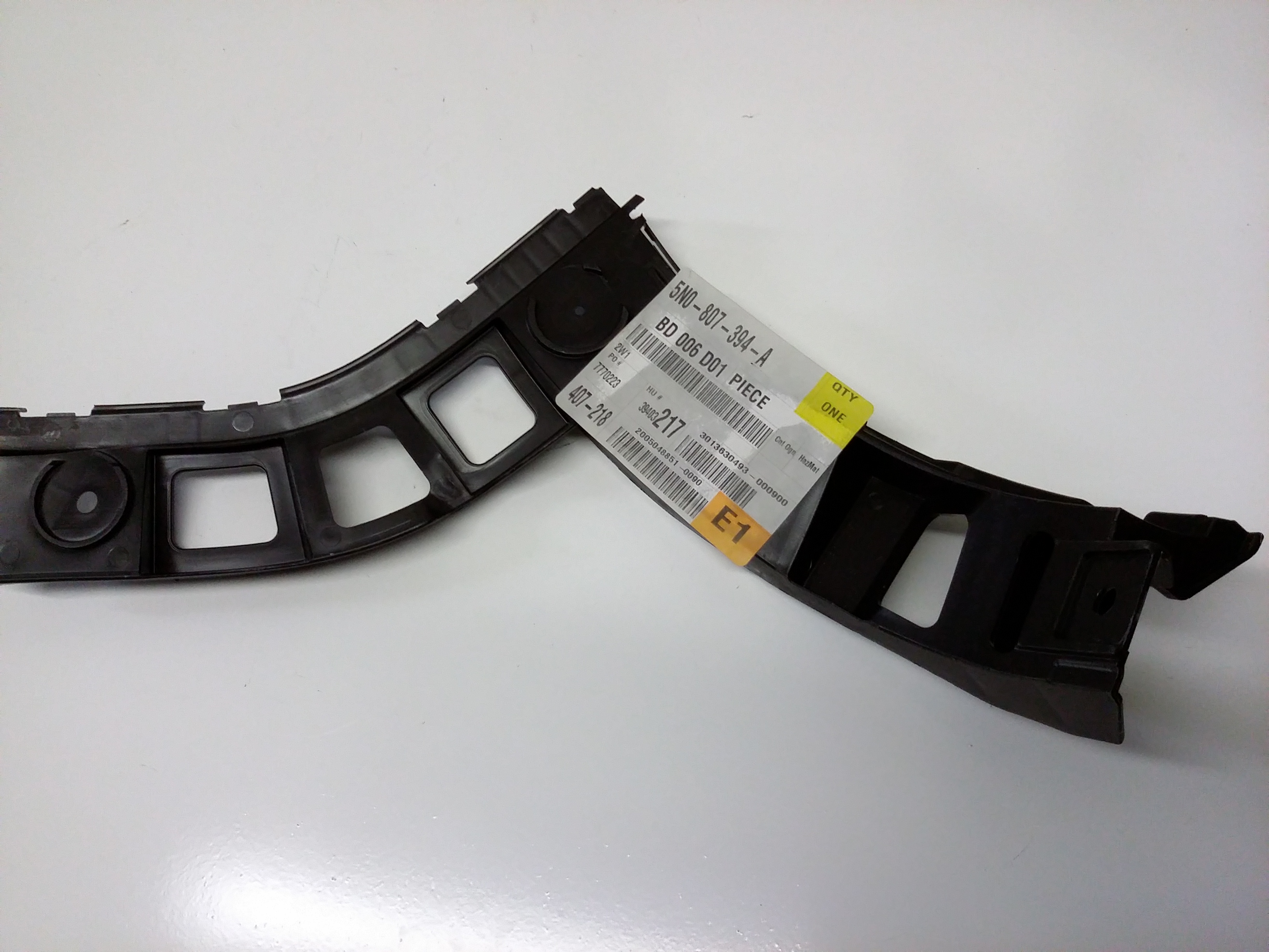 Guide 5N0-807-394-A - View 7