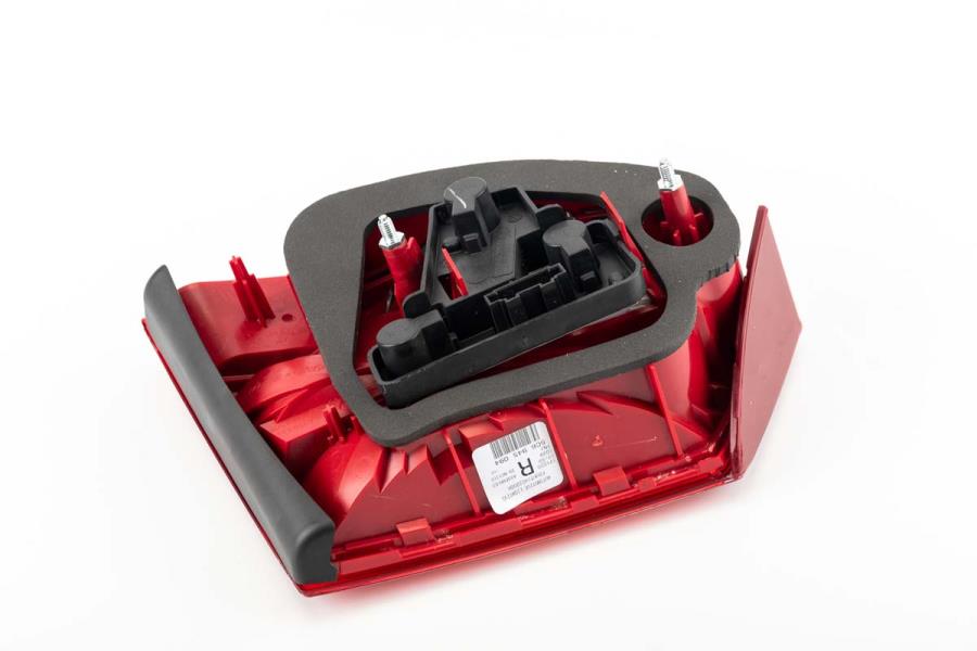 Tail Lamp Assembly 5C6-945-094 - View 10