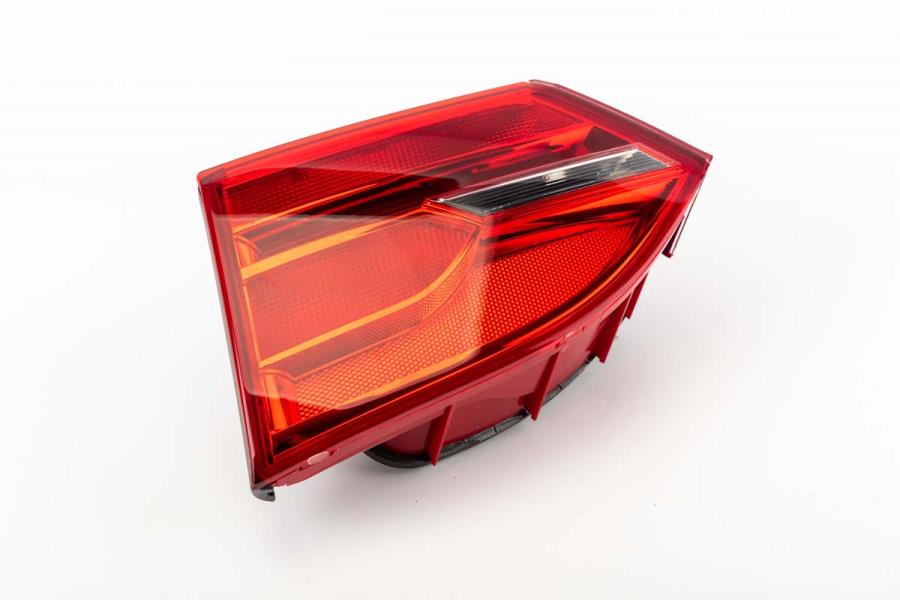 Tail Lamp Assembly 5C6-945-094 - View 7