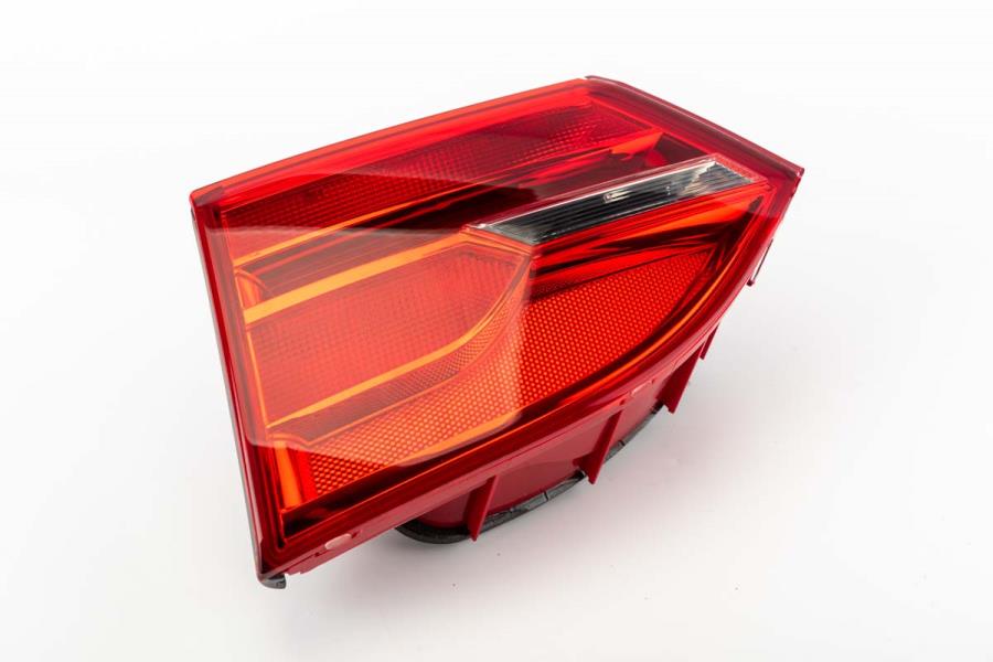 Tail Lamp Assembly 5C6-945-094 - View 6