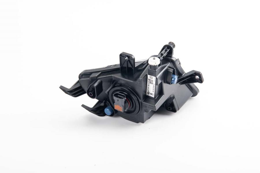 Fog Lamp Assembly 5C7-941-700-R - View 11