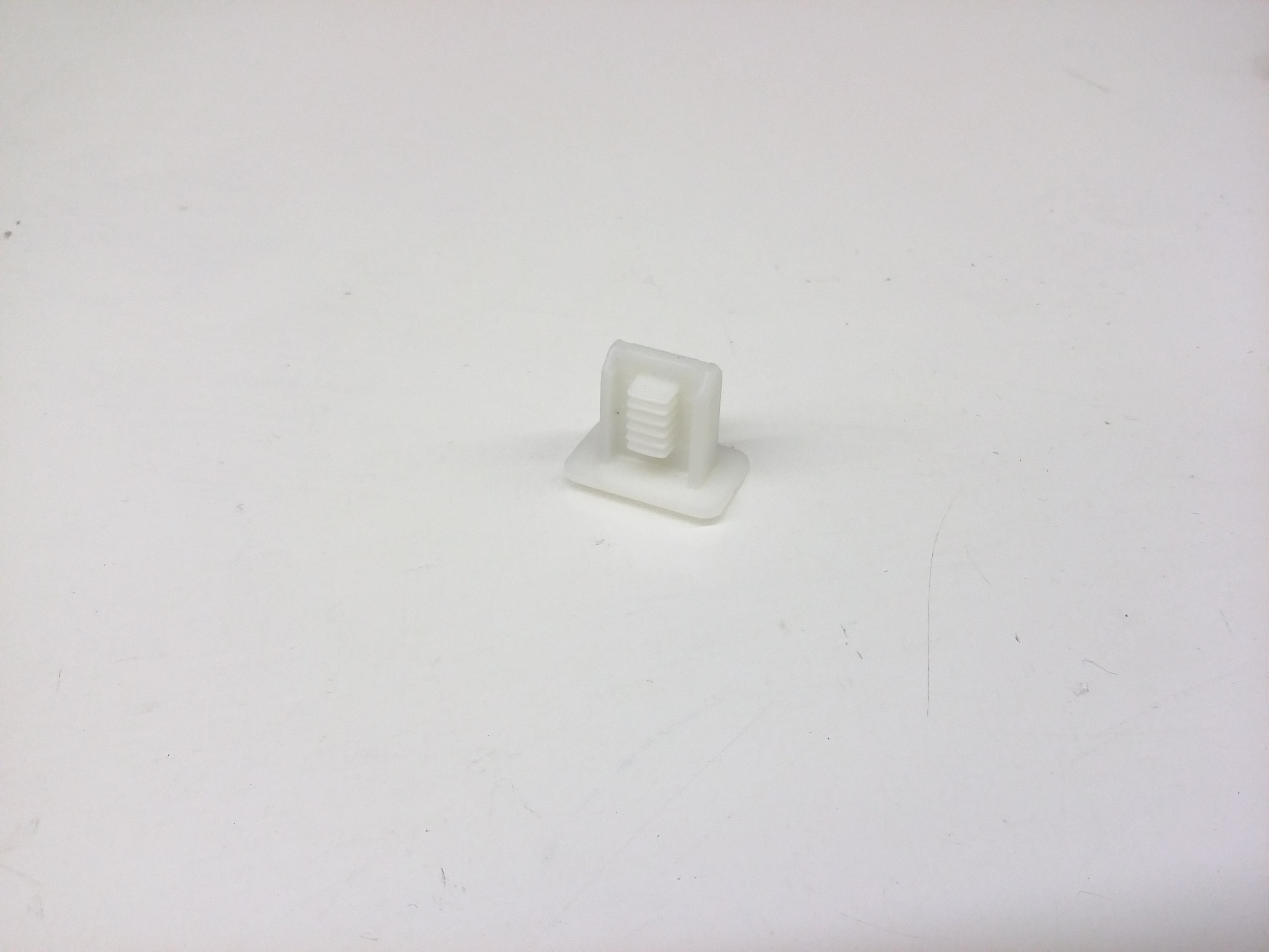 Rear Body Trim Clip 373-867-646 - View 2