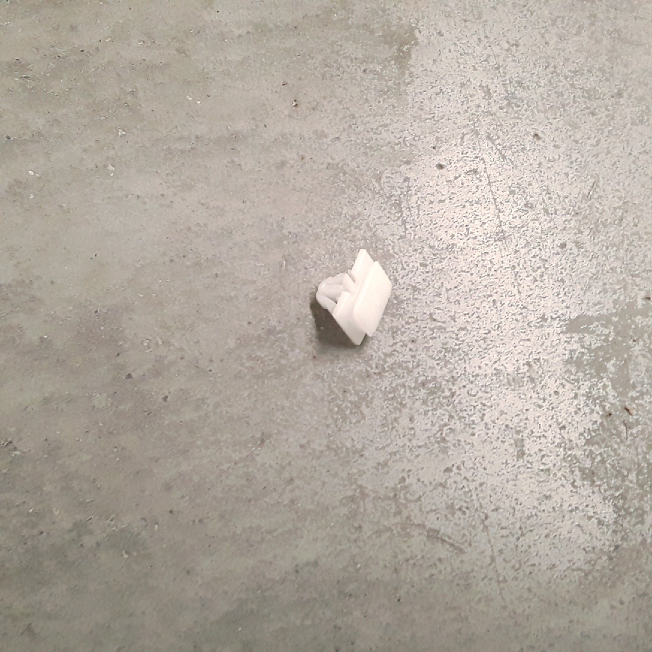 Lower Molding Clip 7P0-854-719 - View 9