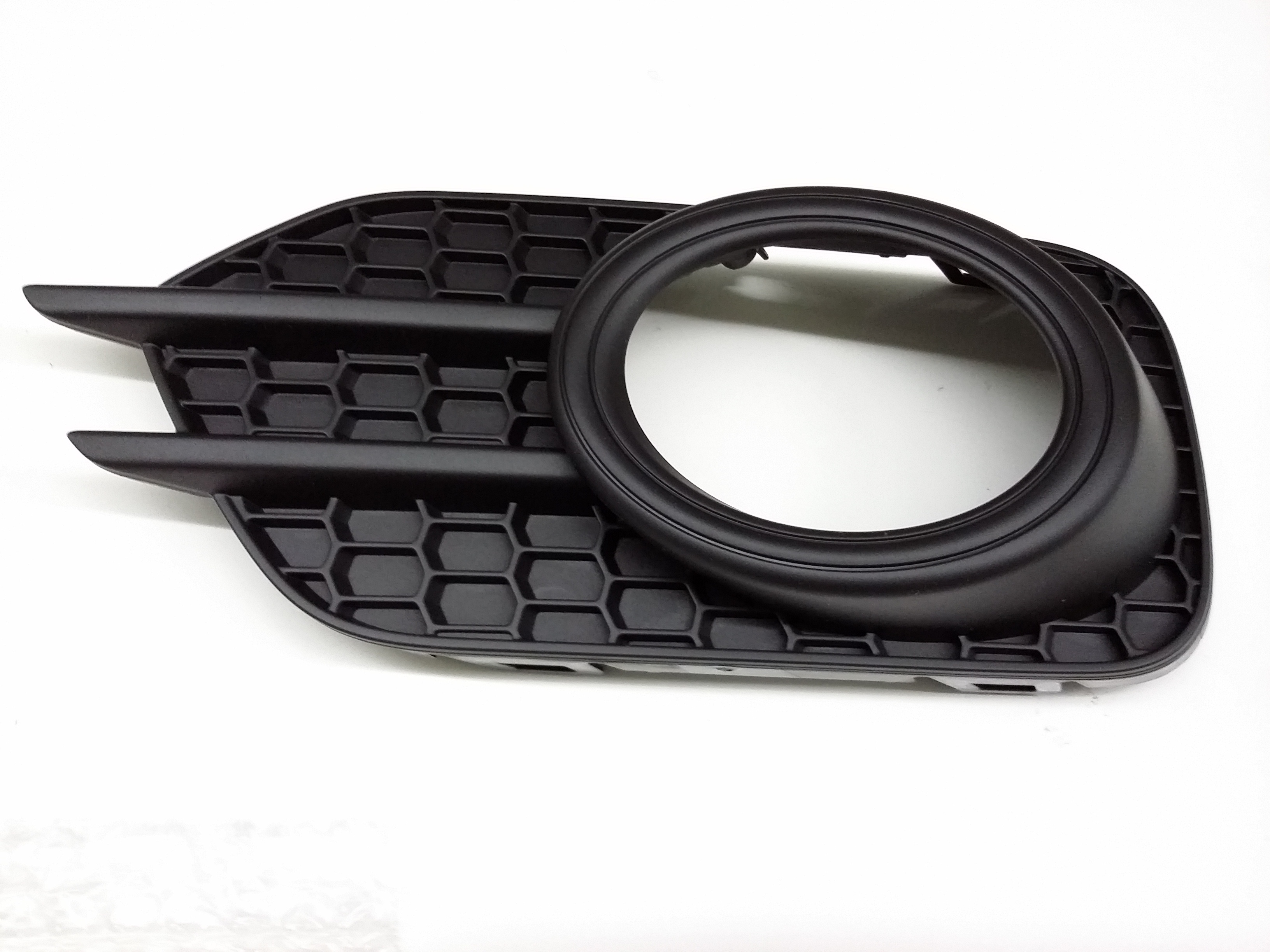 Outer Grille 5N0-853-666-G-9B9