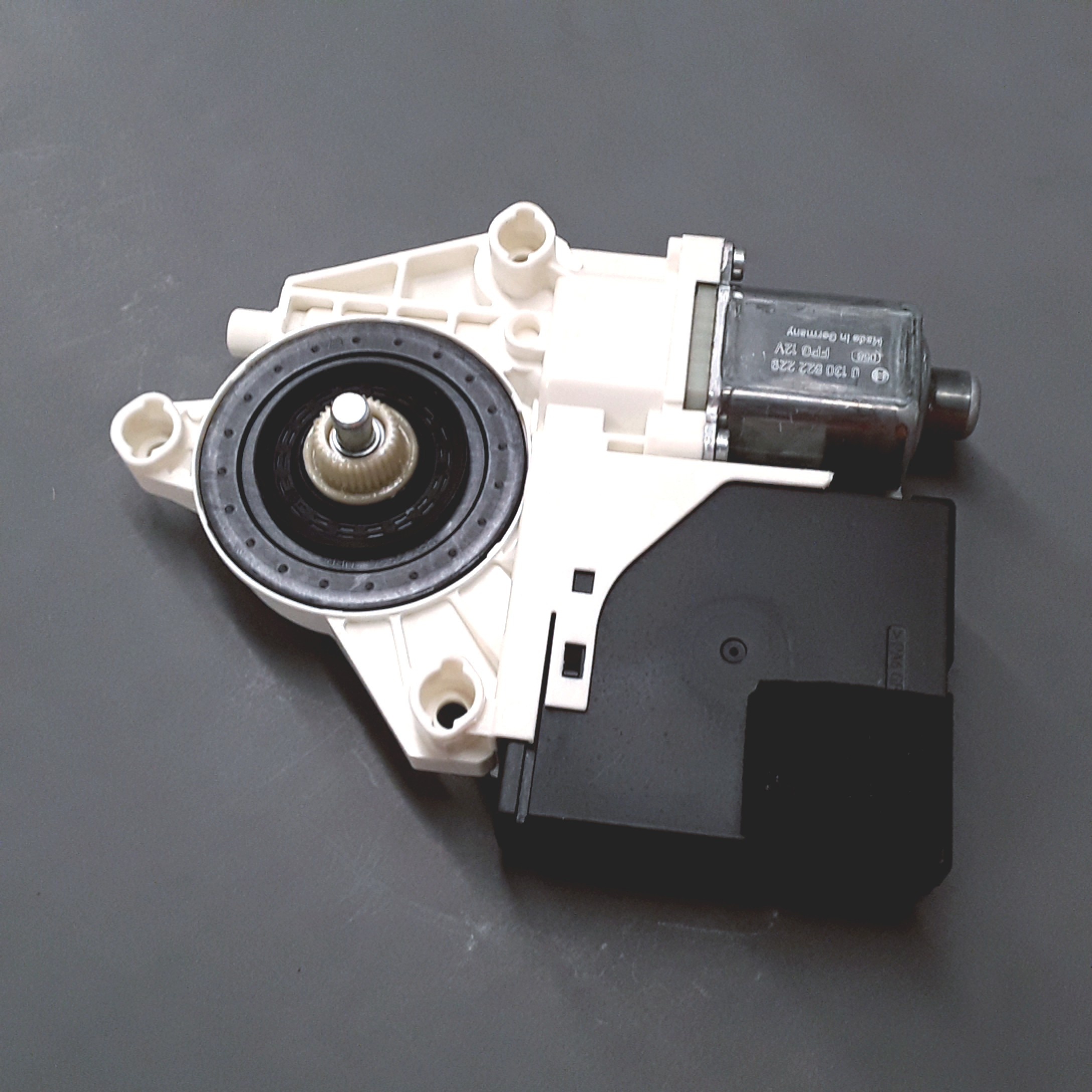 Window Motor 561-959-701-C-Z0V - View 2