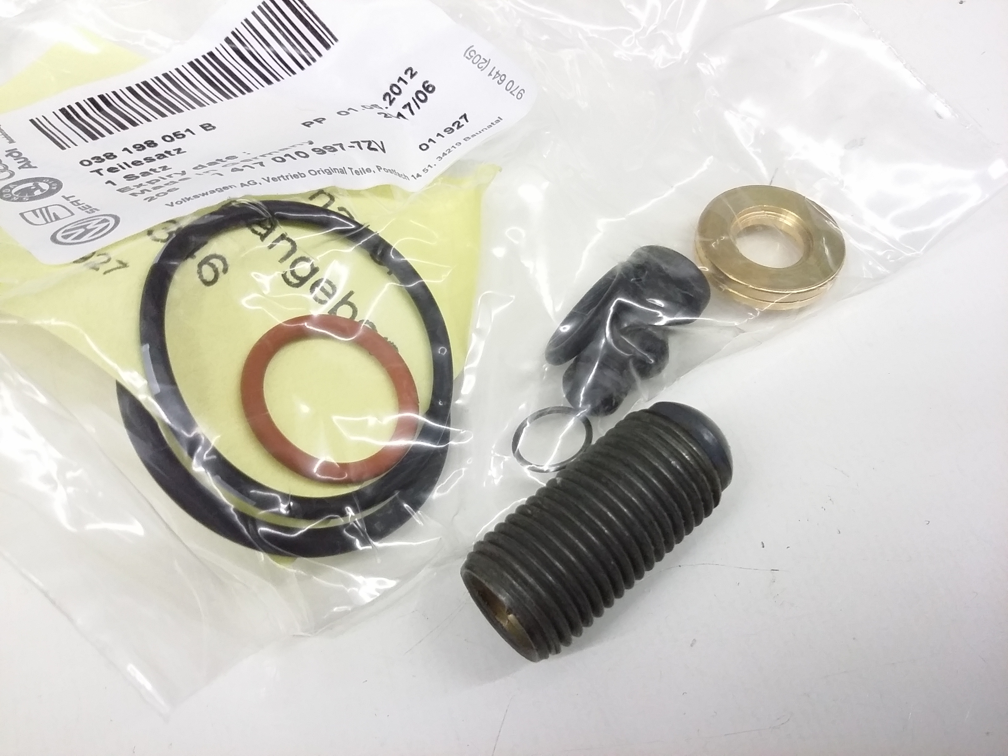 Fuel Injector O 038-198-051-C