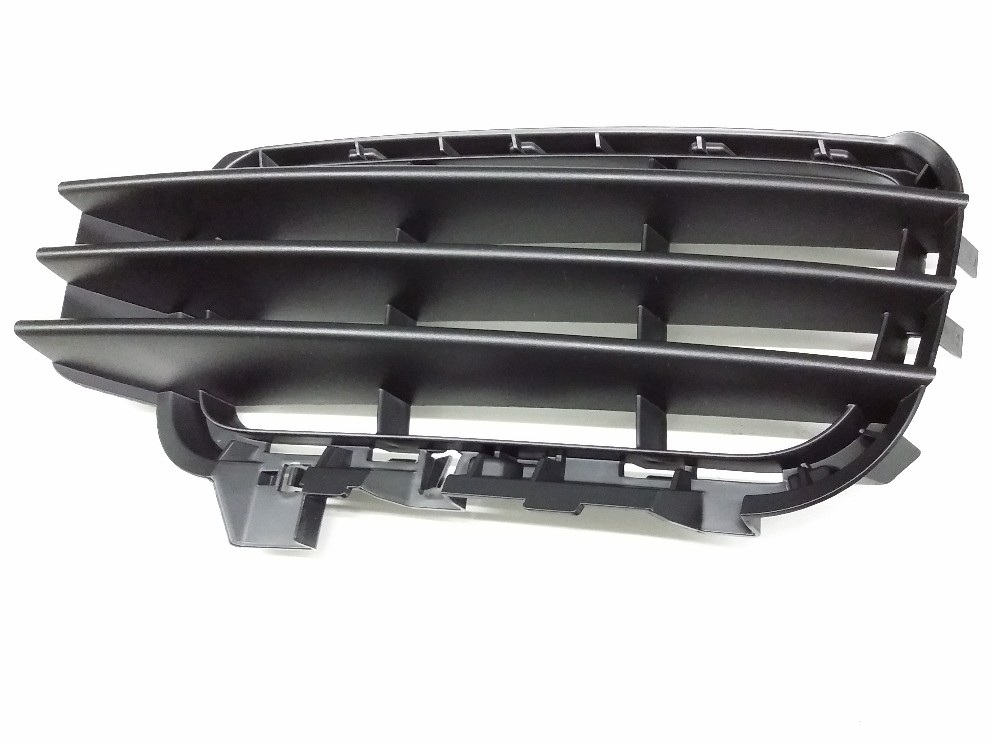 Outer Grille 7P6-853-666-9B9 - View 3