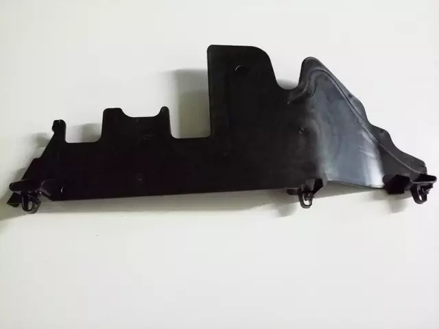 Side Air Baffle 5N0-121-284 - View 5